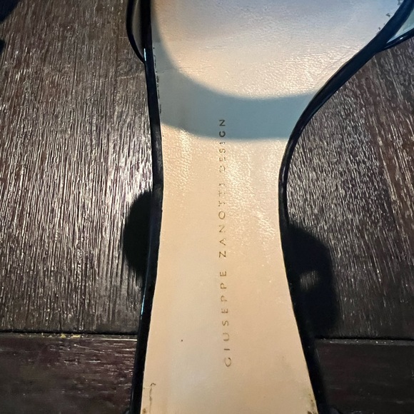 Giuseppe Zanotti Patent Leather Sandal - Picture 15 of 15